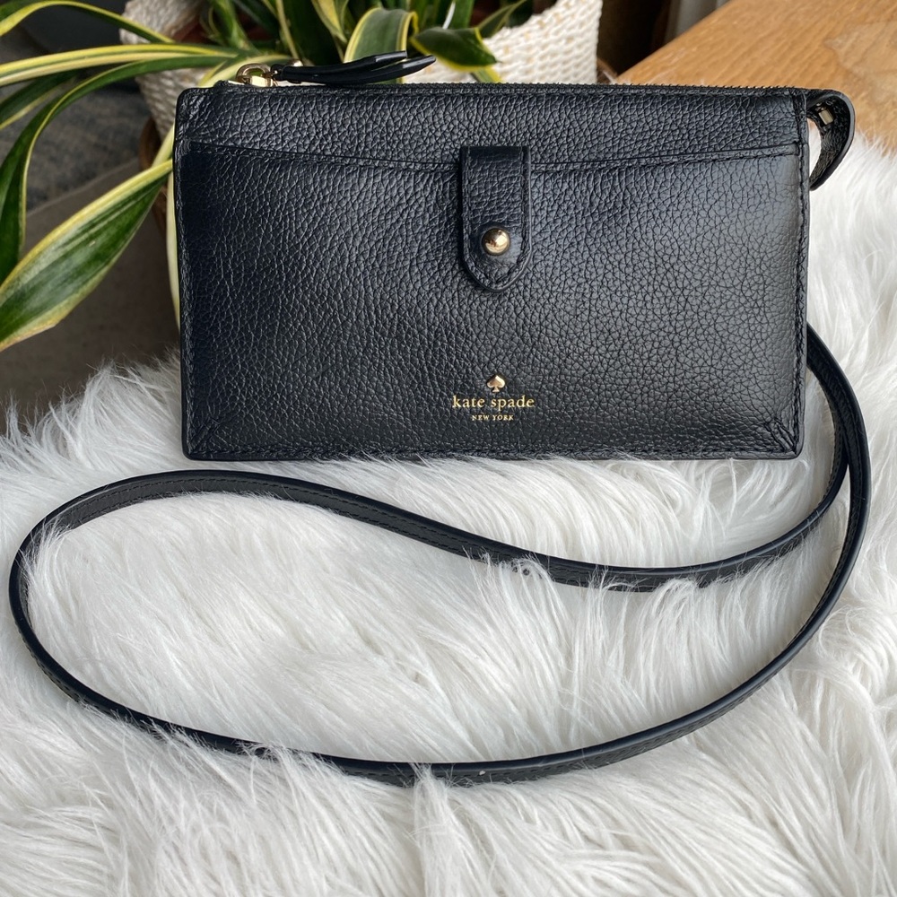 ♠️Kate Spade Black Pebbled Leather Crossbody Wallet